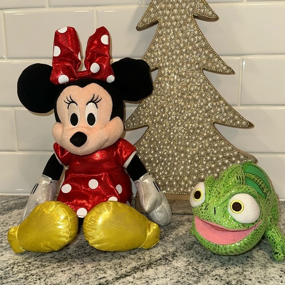 Disney Other - Minnie Mouse and Pascal